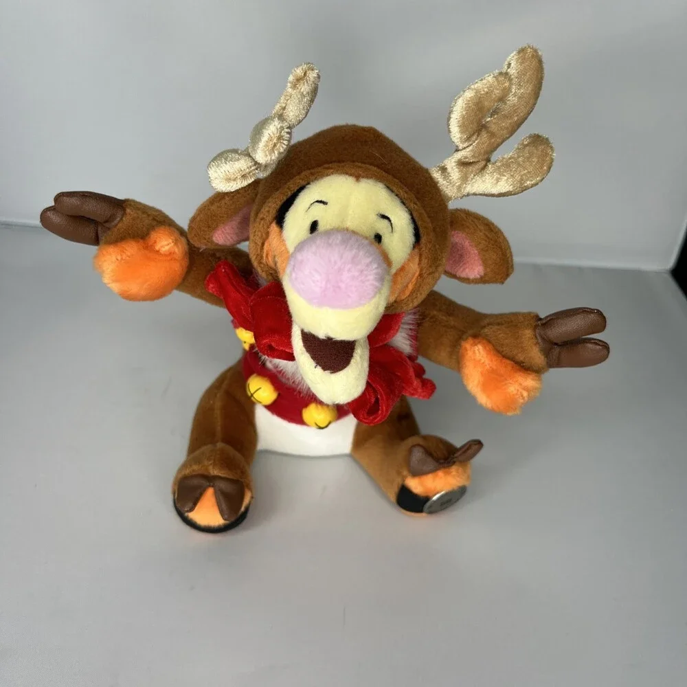 2001 Happy Holidays Tigger Plush 7”
